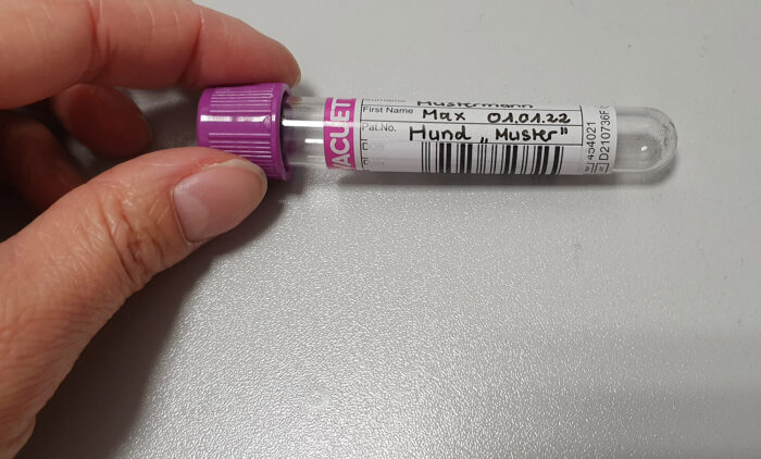 Laboklin: Richtig aufgeklebter Barcode